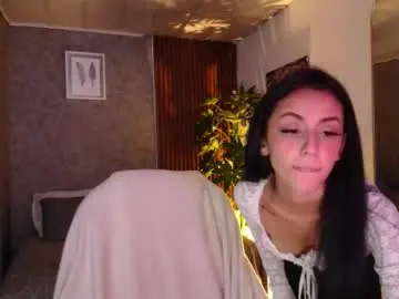 Chaturbate Adult Webcam of _coraliinee_