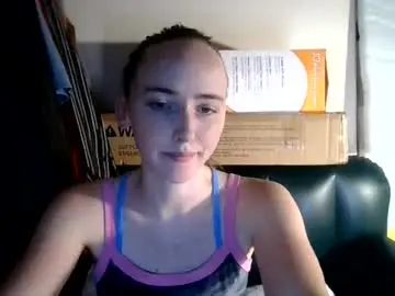 Chaturbate Live Sex Cam of lunapixie2020