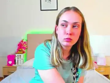 Chaturbate Live Sex Cam of melaniecutys