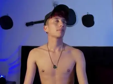 Chaturbate Free Porn Cam of mhatias_