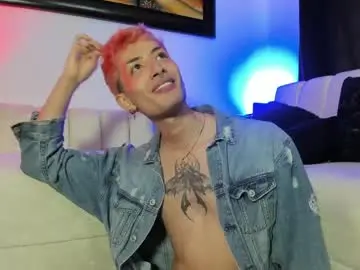 Chaturbate Live Porn of mhatias_