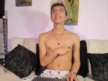 Chaturbate Watch Live Sex Cams of mhatias_