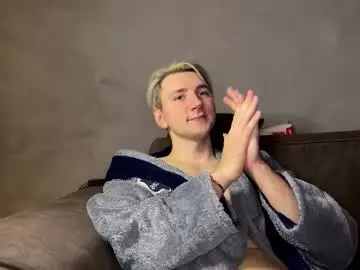 Chaturbate Free Porn Cam of elvin_vaenight