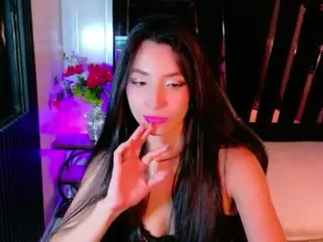 Chaturbate Sex Cam of mialovelyn