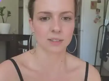 Chaturbate Live Sex Cam of sereta_fin