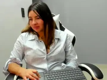 Chaturbate Best live sex cam show of laracat18