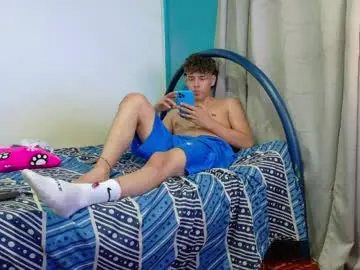 Chaturbate Sex Chat of zackmontiel07