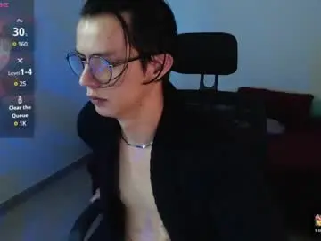 Chaturbate Live Sex Cam of brandon_starkk