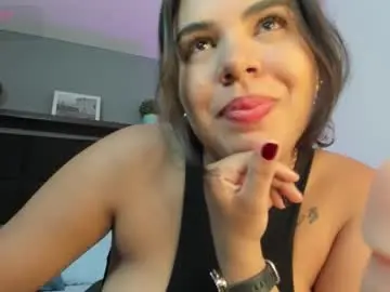 Chaturbate Free Live Porn of daniela_crozee_
