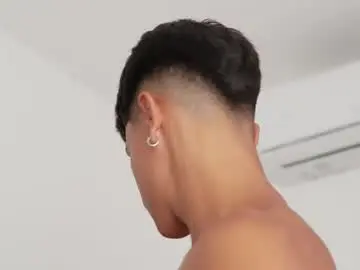 Chaturbate Adult Webcams of dannyss__18