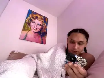 Chaturbate Adult Webcam of yungfemslut