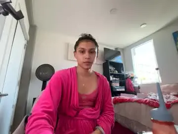 Chaturbate Live Sex Cam of yungfemslut