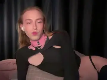 Chaturbate Sex Cam of avril_pearly_