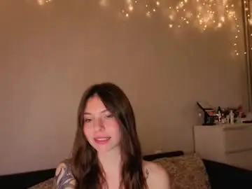 Chaturbate Live Sex Cam of let_me_seee