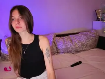Chaturbate Live Sex Cam of let_me_seee