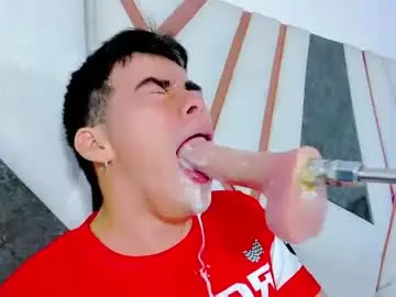 Chaturbate Free Porn Cam of mrs_boy20