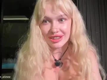 Chaturbate Nude Webcam of golden_alinee