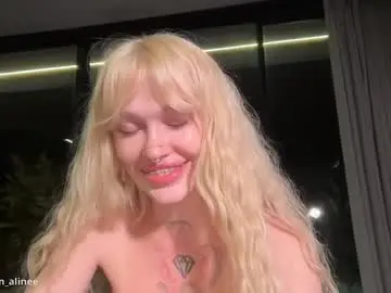 Chaturbate Adult Webcam of golden_alinee