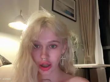 Chaturbate Free Live Porn of golden_alinee