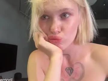 Chaturbate Live Sex Cam of golden_alinee