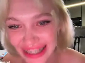 Chaturbate Free Porn Cam of golden_alinee