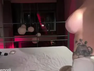 Chaturbate Live Sex of golden_alinee