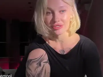 Chaturbate Live Porn of golden_alinee