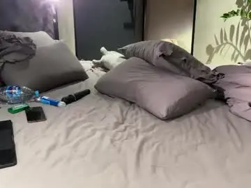 Chaturbate Sex Cam of golden_alinee