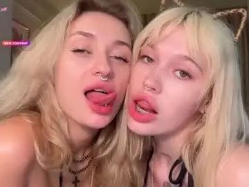 Chaturbate Free Porn Cam of golden_alinee