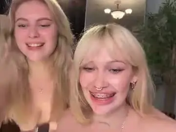 Chaturbate Sex Chat of golden_alinee