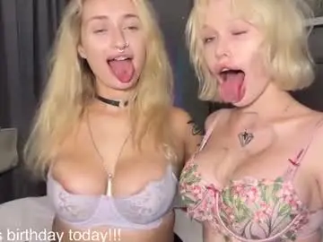 Chaturbate Free Porn Cam of golden_alinee