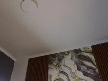 Chaturbate Live Sex Cam of lexyfyre