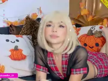Chaturbate Watch Live Sex Cams of paulinamillerr