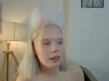 Chaturbate Nude Webcam of shy_nikka_4you