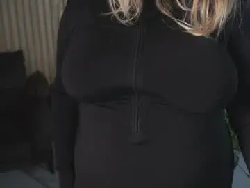 Chaturbate Live Sex Cam of tinkerrbelll