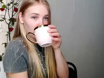 Chaturbate Live Sex Cam of _snow_queen__