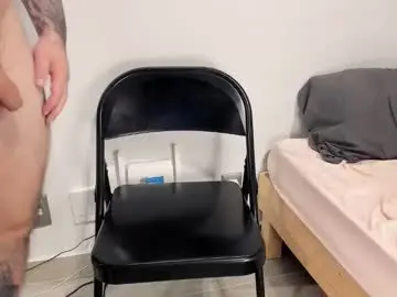 Chaturbate Free Porn Cam of benthebodybuilder