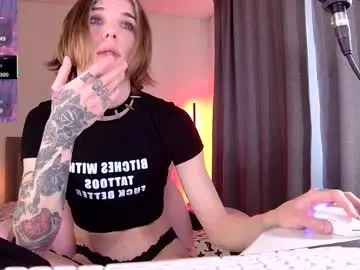 Chaturbate Adult Webcams of midwestemoqueen