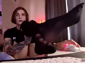 Chaturbate Watch Live Sex Cams of midwestemoqueen