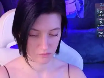 Chaturbate Free Live Porn of roxy_riot_