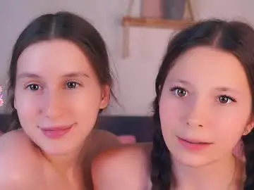 Chaturbate Live Sex Cam of wendiesetters