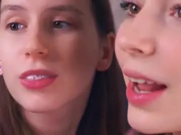 Chaturbate Watch Live Sex Cams of wendiesetters