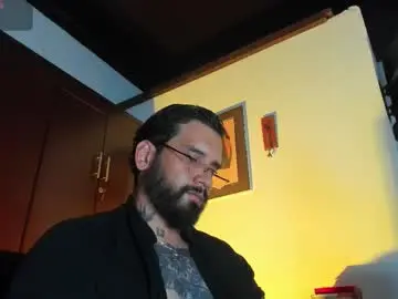 Chaturbate Best live sex cam show of camilomayer