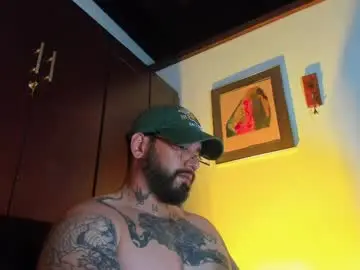 Chaturbate Free Porn Cam of camilomayer