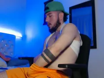 Chaturbate Sex Cam of kevinsantiag0