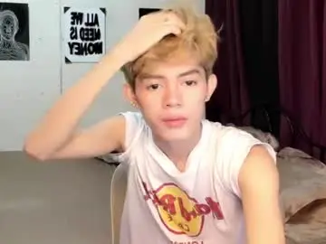Chaturbate Nude Webcam of kianhot_twink