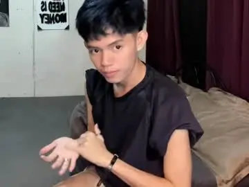 Chaturbate Nude Webcam of kianhot_twink