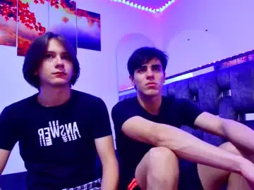 Chaturbate Adult Webcam of alex_and_fabian