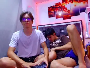 Chaturbate Live Sex Cam of alex_and_fabian