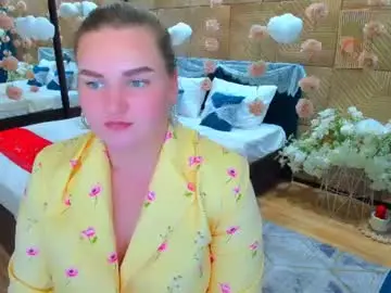 Chaturbate Live Sex Cam of radiantfeeling